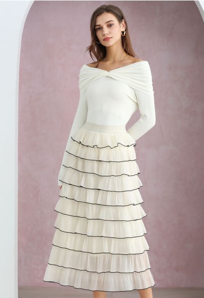 Contrasting Edges Tiered Ruffle Maxi Skirt in Cream