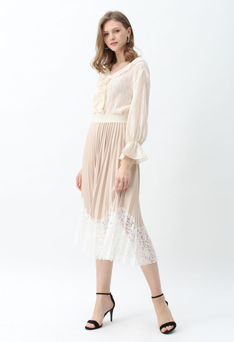 Lightsome Lace Hem Pleated Midi Skirt in Cream