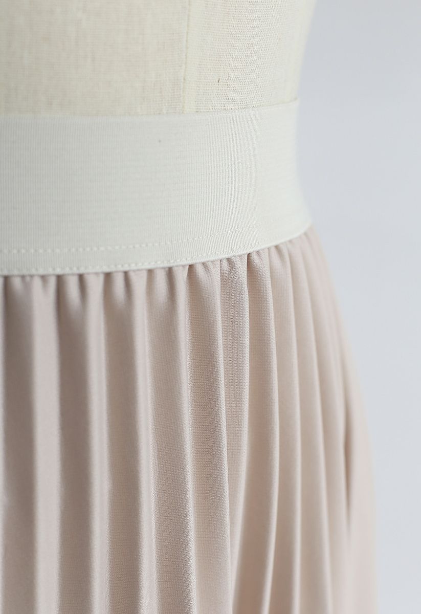 Lightsome Lace Hem Pleated Midi Skirt in Cream