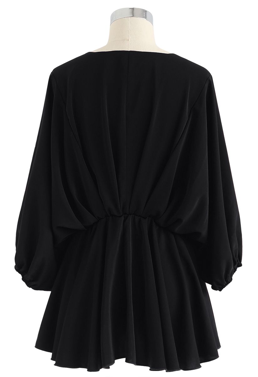 Batwing Sleeves Asymmetric Peplum Top in Black