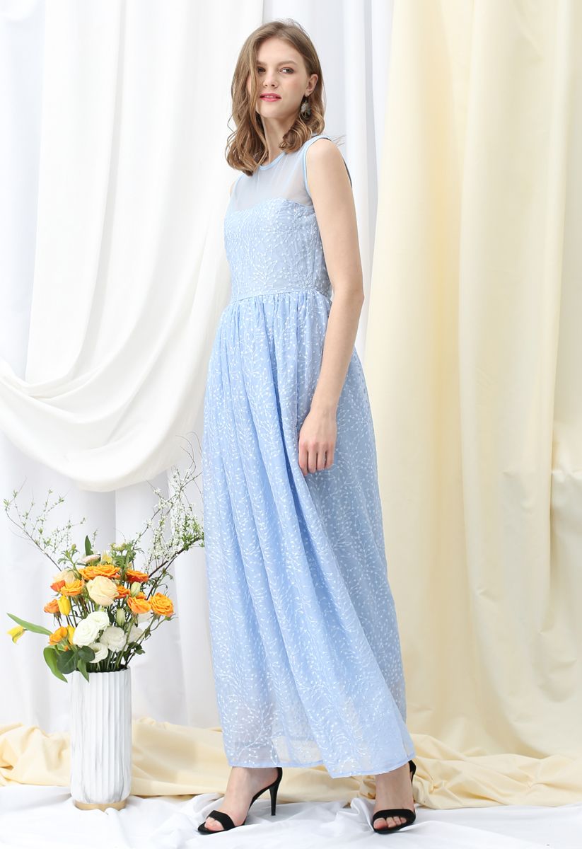 Mesh Spliced Floret Embroidered Maxi Dress in Blue