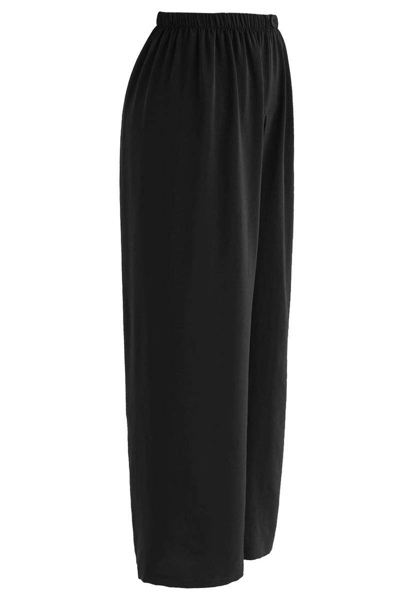 Sleek Wide-Leg Buttoned Crop Pants in Black