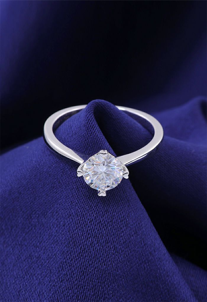 Hollow Heart Moissanite Diamond Ring