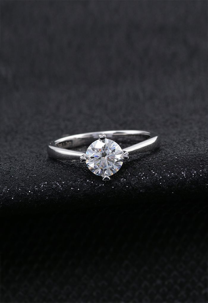 Hollow Heart Moissanite Diamond Ring
