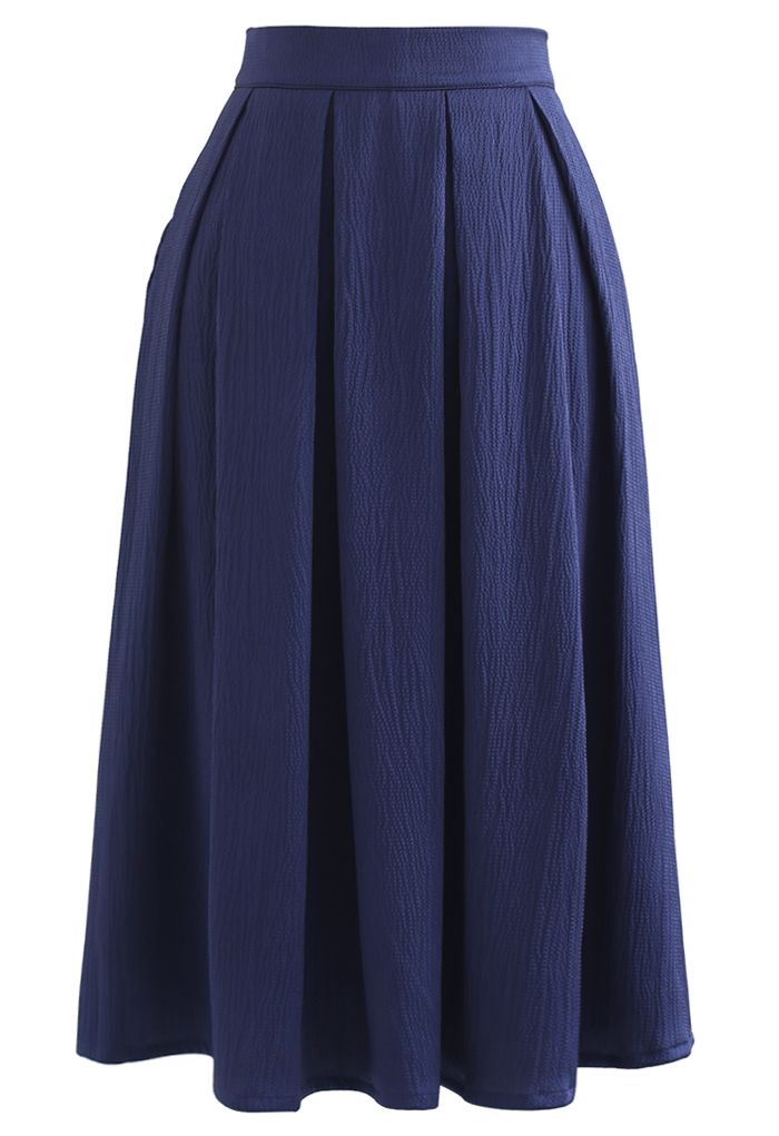 Polished Textured Pleated Midi Skirt in Navy