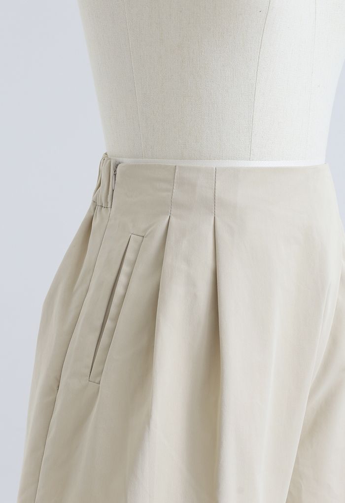 High Rise Side Zip Pocket Pleated Shorts in Sand