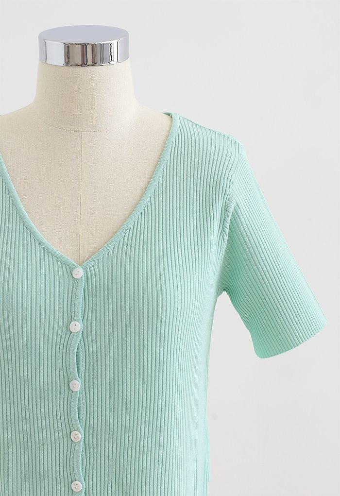 Buttoned V-Neck Short Sleeve Rib Knit Top in Mint