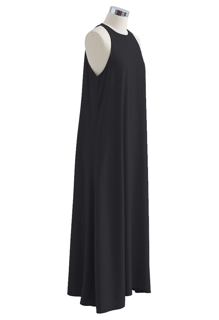 Narrow Straps Sleeveless Maxi Dress in Black