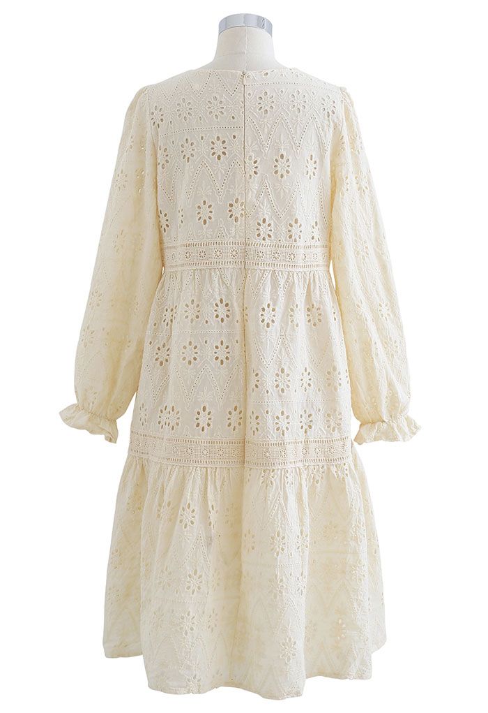 Floret Eyelet Embroidered Dress in Cream