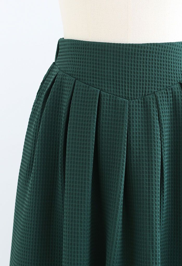 Waffle Pattern Pleated Midi Skirt in Green