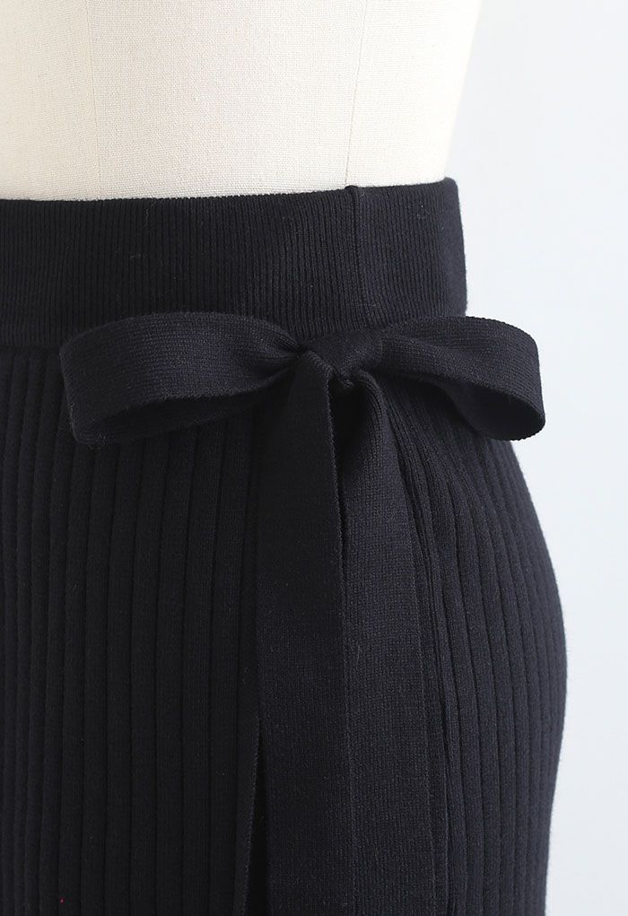 Bowknot Side Flap Knit Midi Skirt in Black