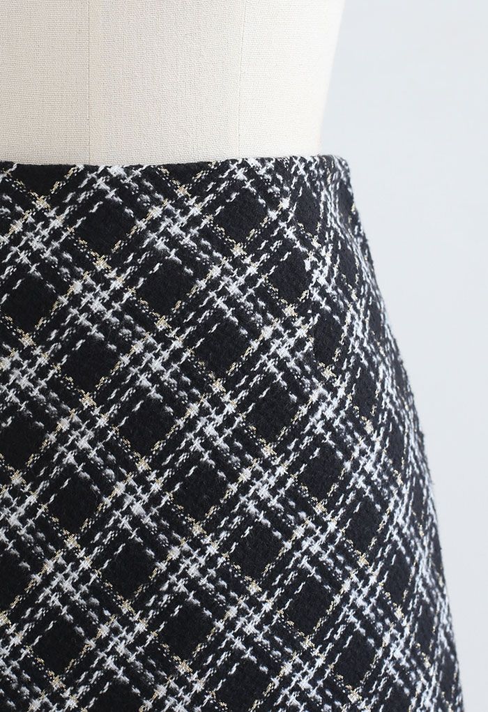 Plaid Pattern Tweed Mini Bud Skirt in Black