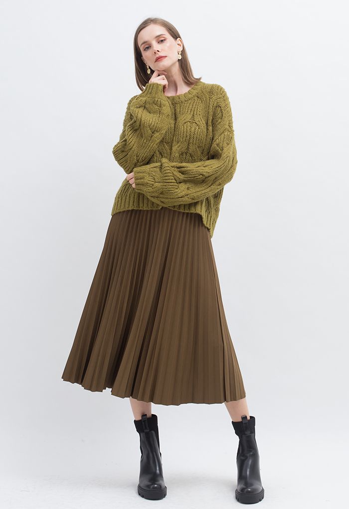 Cropped Round Neck Braid Knit Sweater in Moss Green