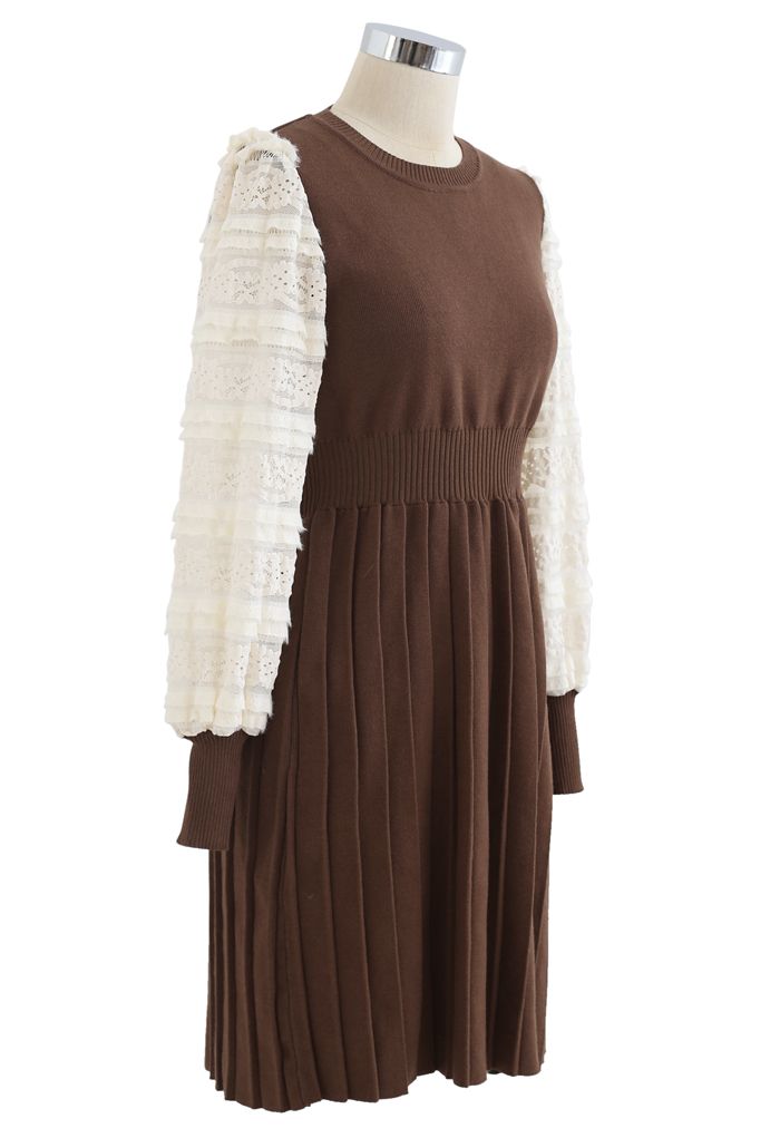 Spliced Lace Sleeves Pleated Knit Dress in Caramel