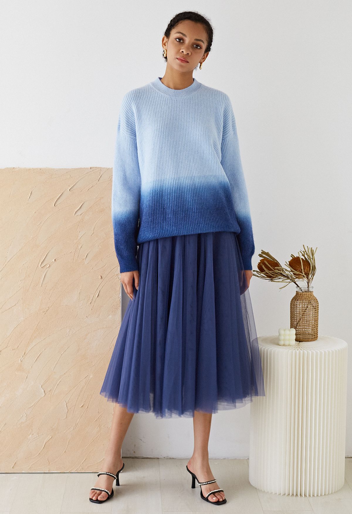 Ombre Round Neck Rib Knit Sweater in Blue