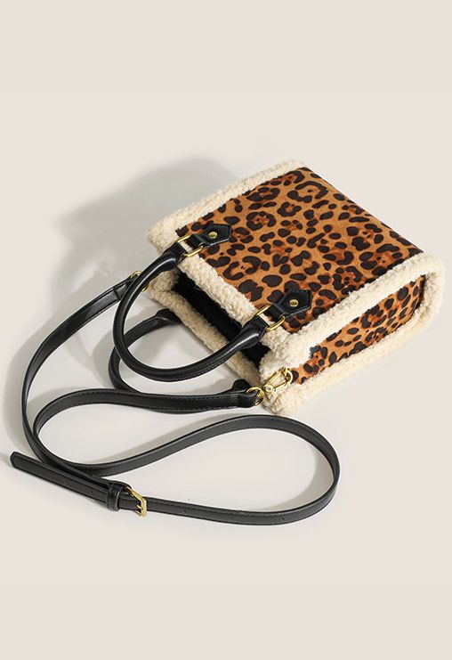 Contrast Lambswool Trim Shoulder Bag in Leopard