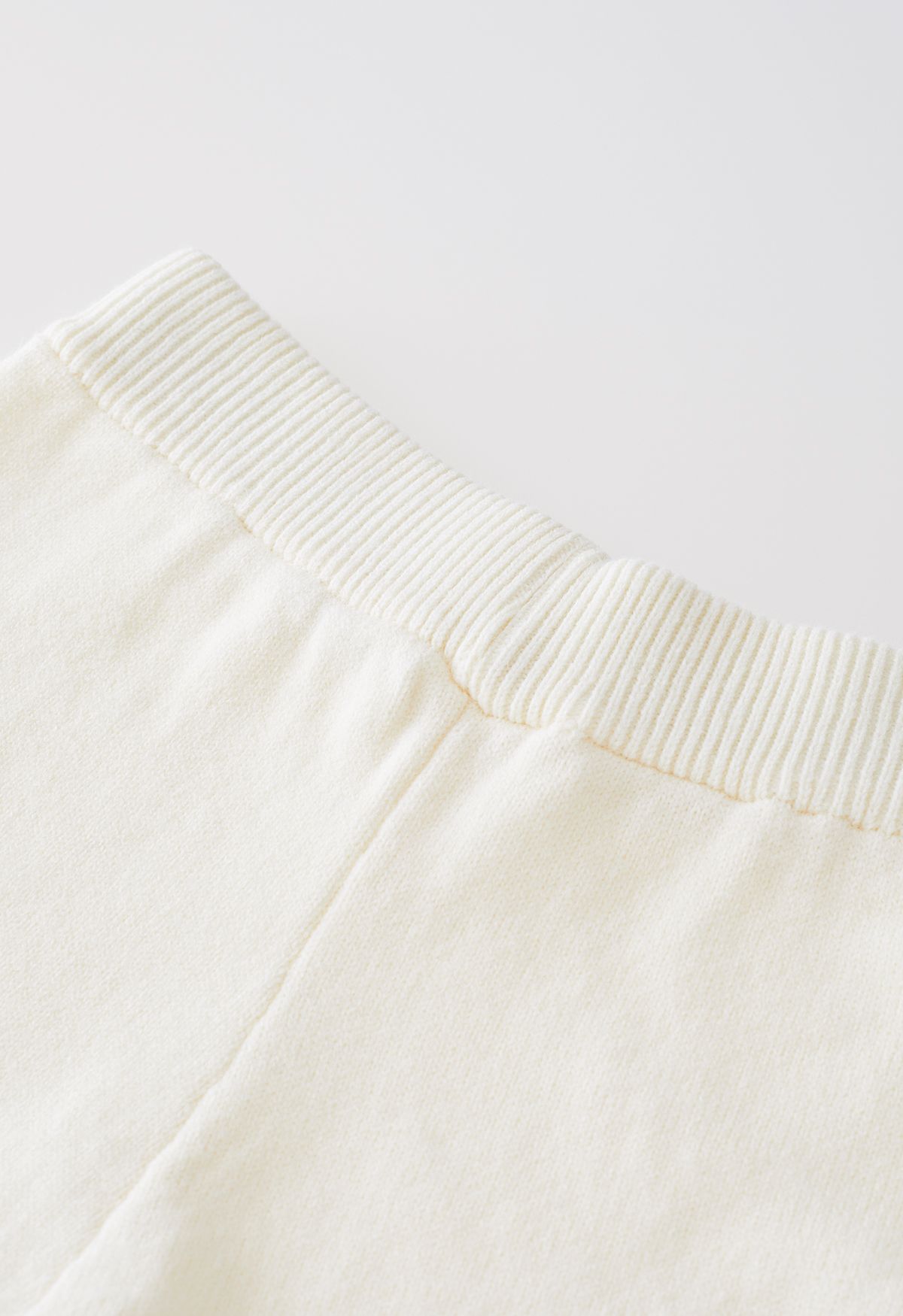 Turtleneck Hi-Lo Sweater and Knit Pants Set in Cream