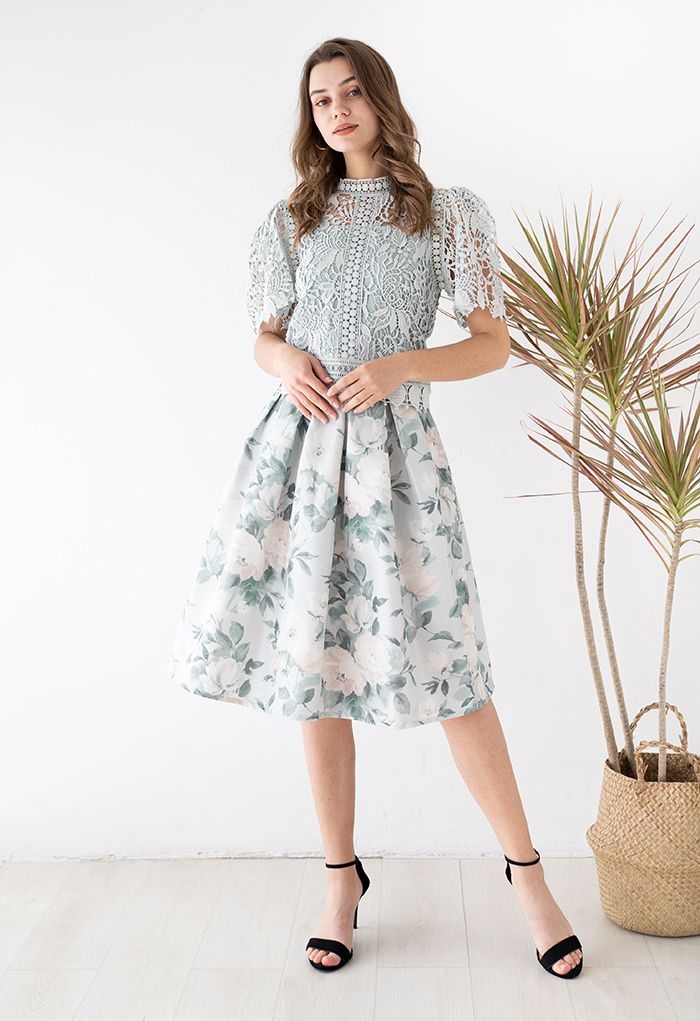 Shimmery Flower Jacquard Pleated Midi Skirt