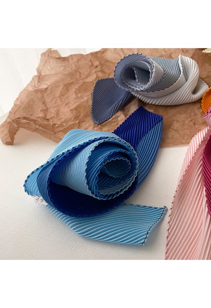 Silk Feeling Gradient Pleated Ribbon Scarf