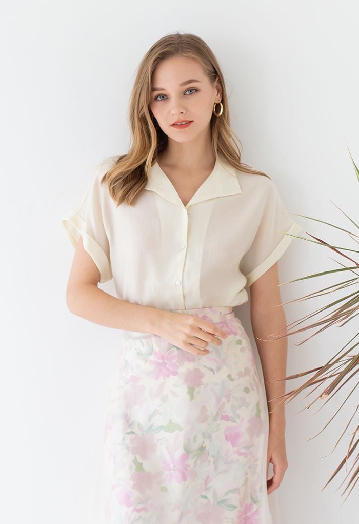 Basic Short Sleeve Button Down Shirt in Light Yellow