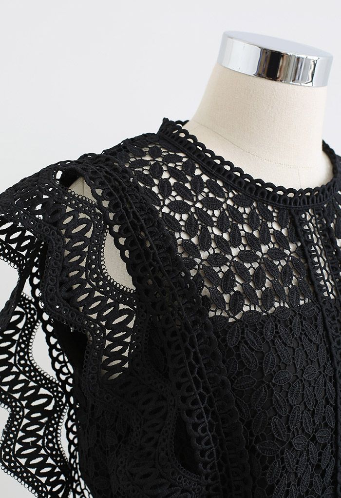 Falling Leaf Crochet Sleeveless Top in Black
