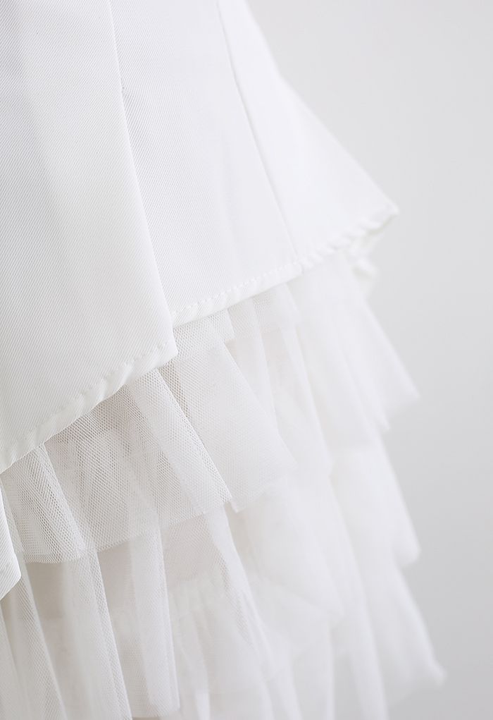 Mesh Inserted Pleated Mini Skirt in White