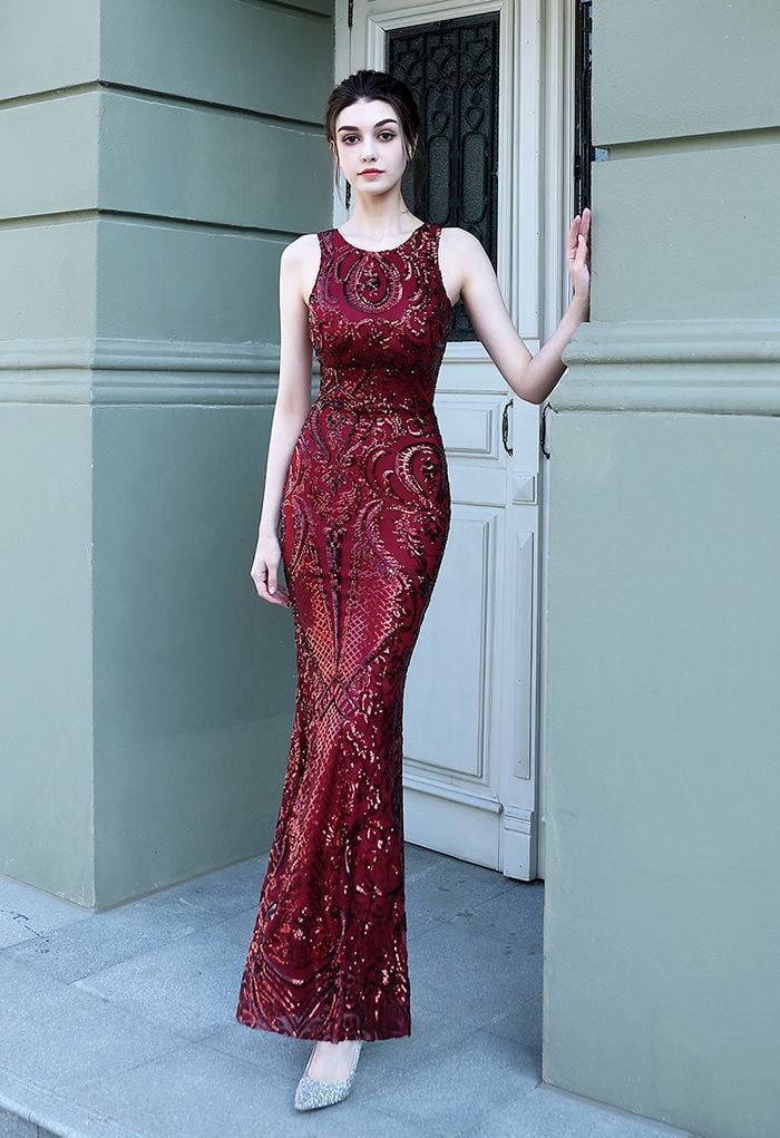 Open Back Flower Lattice Sequined Gown in Burgundy