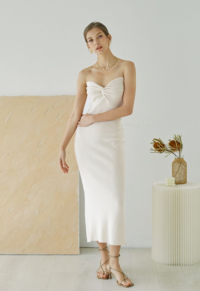 Knotted Front Fitted Knit Dress in Ivory