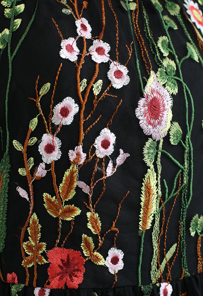 Embroidered Mesh 2-piece Set - Black