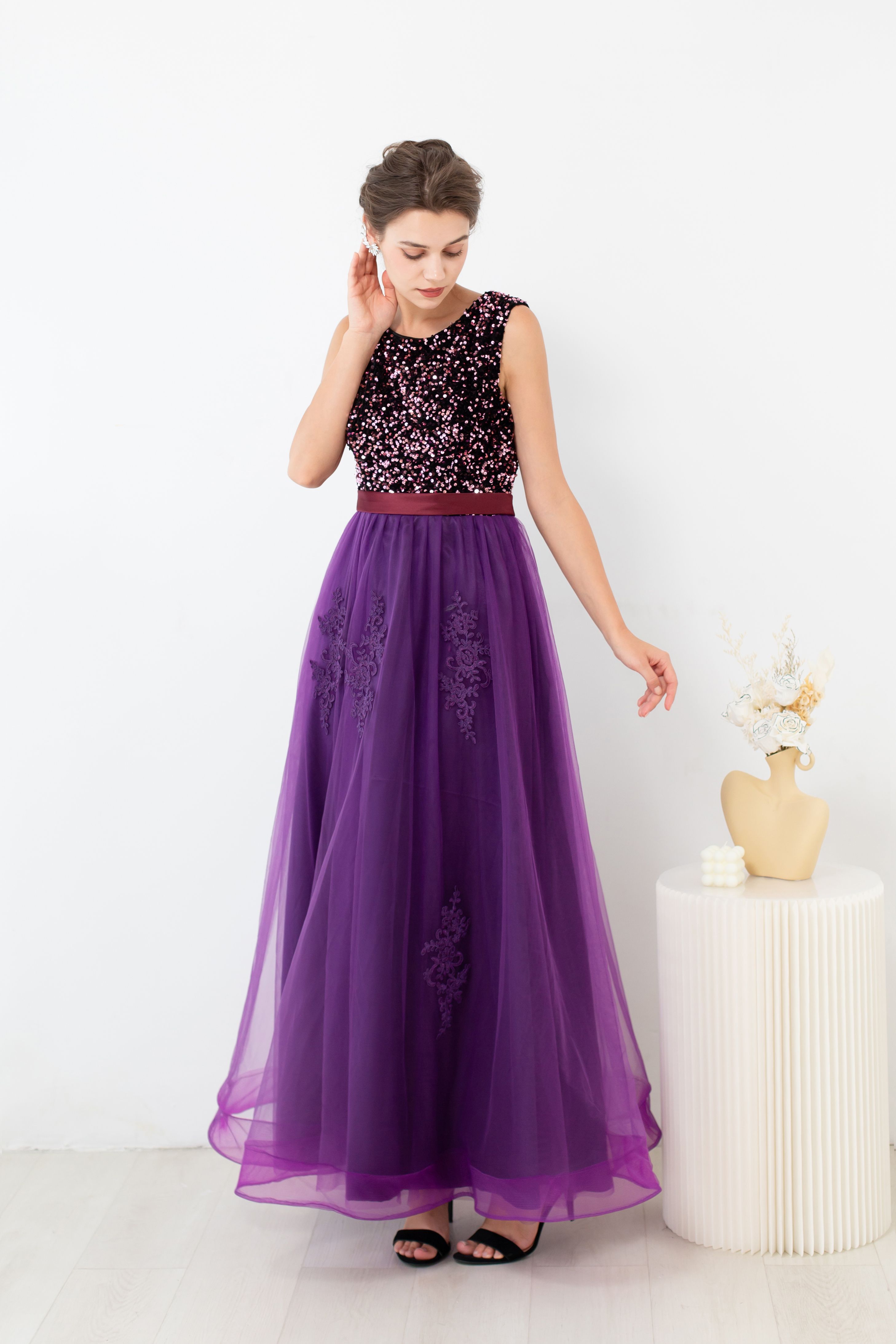 Embroidered Mesh Spliced Sequined Sleeveless Gown