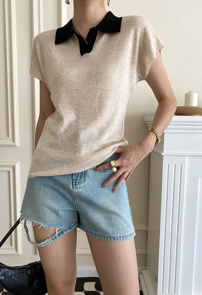 Contrast Collar Short Sleeve Knit Top in Camel