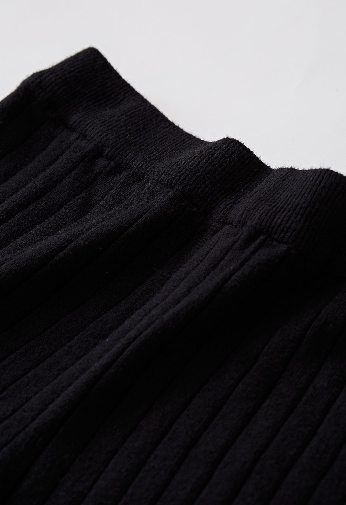 Ribbed Straight Leg Knit Pants in Black