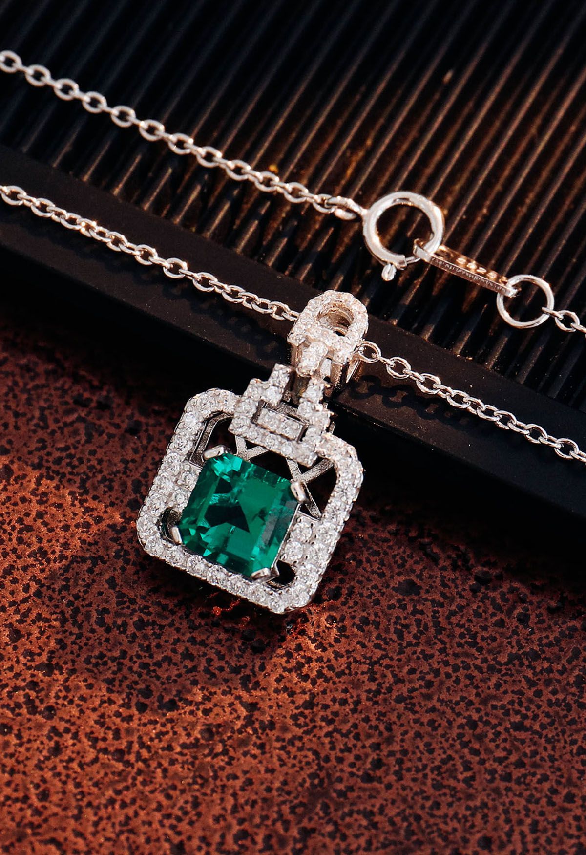 Asscher Cut Emerald Gem Necklace