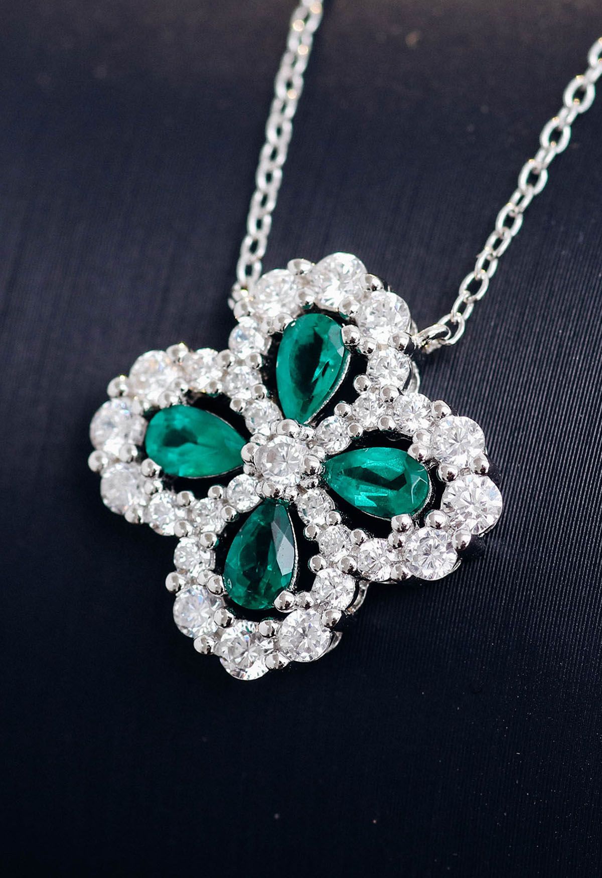 Four Leaf Clover Emerald Gem Necklace