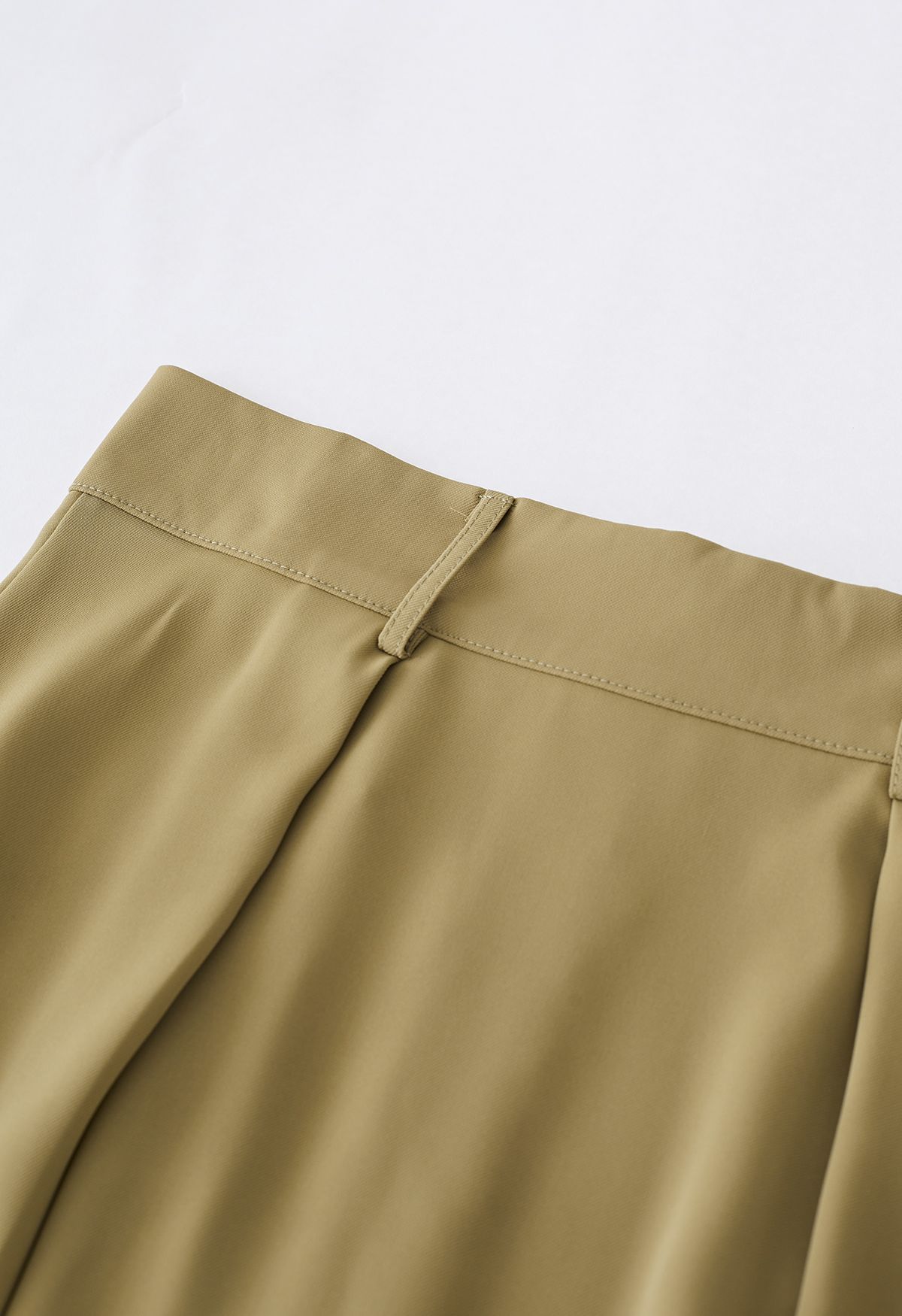 O-Ring Belt Pleated Flare Midi Skirt in Camel