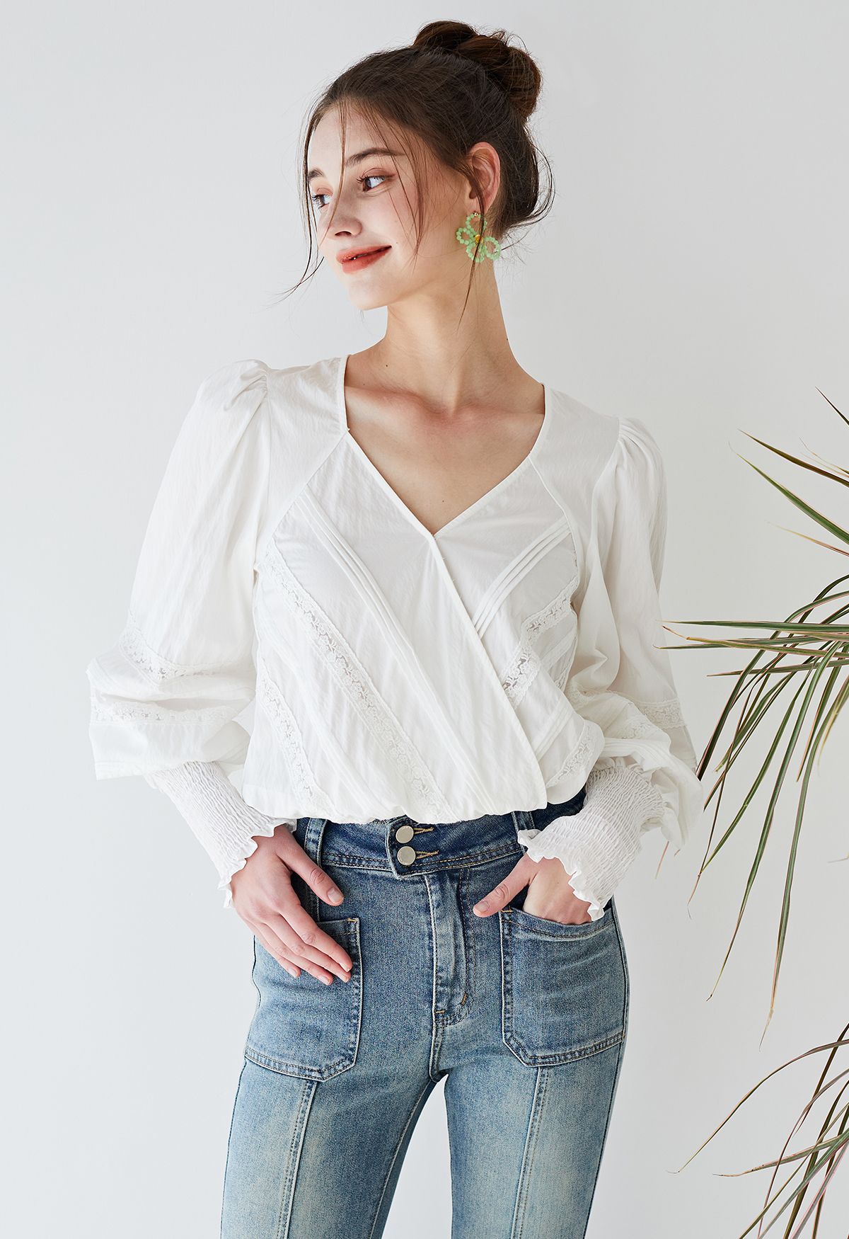 Pintuck and Floral Lace Puff Sleeve Top