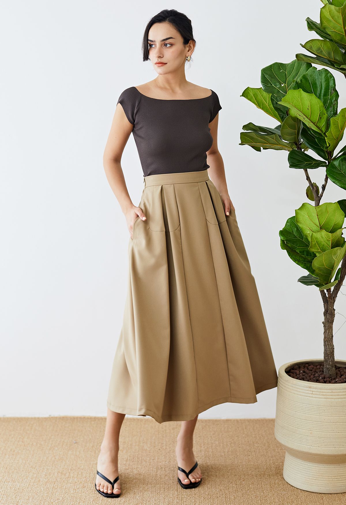 Seam Detailing Pleated A-Line Skirt in Khaki