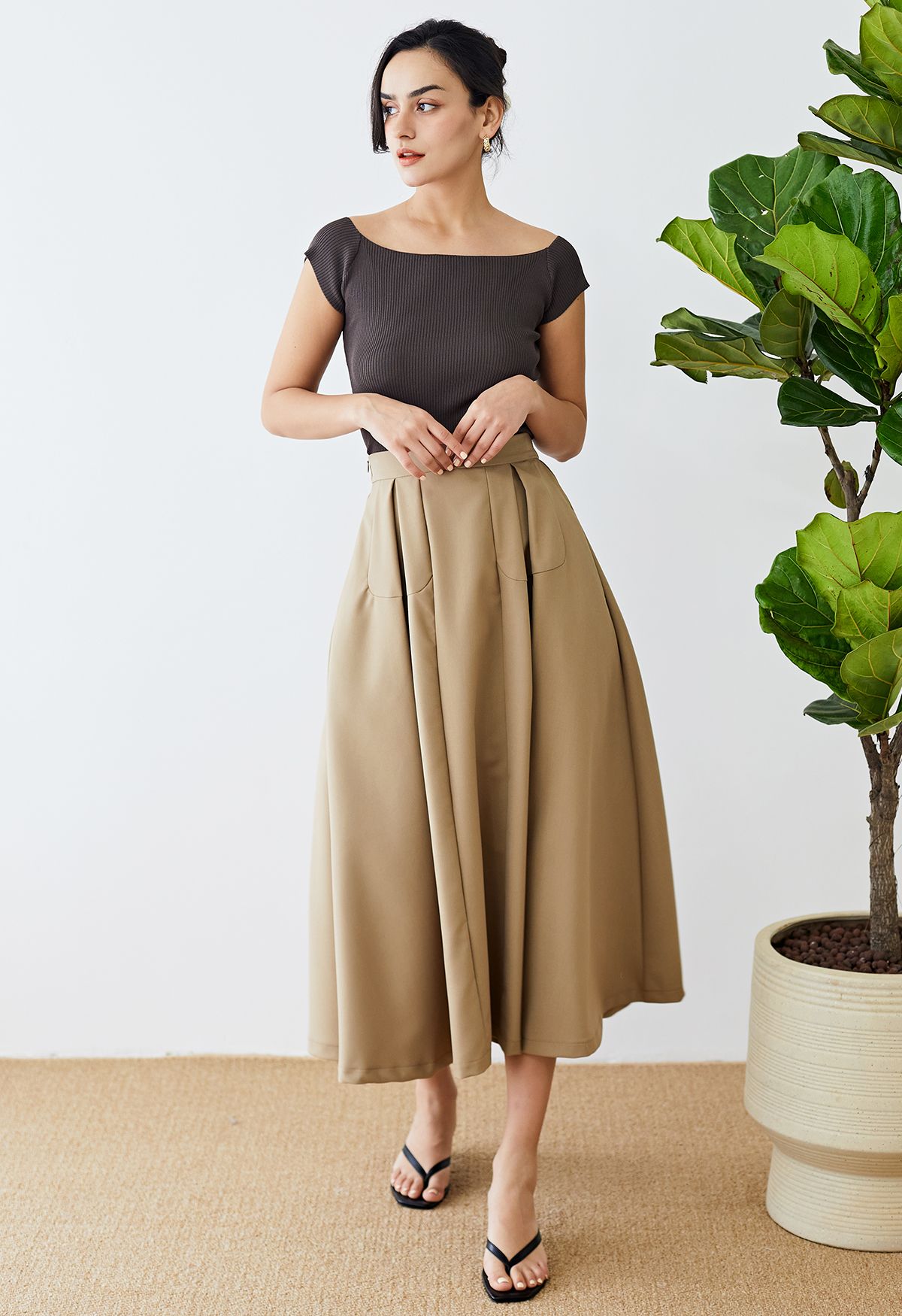 Seam Detailing Pleated A-Line Skirt in Khaki