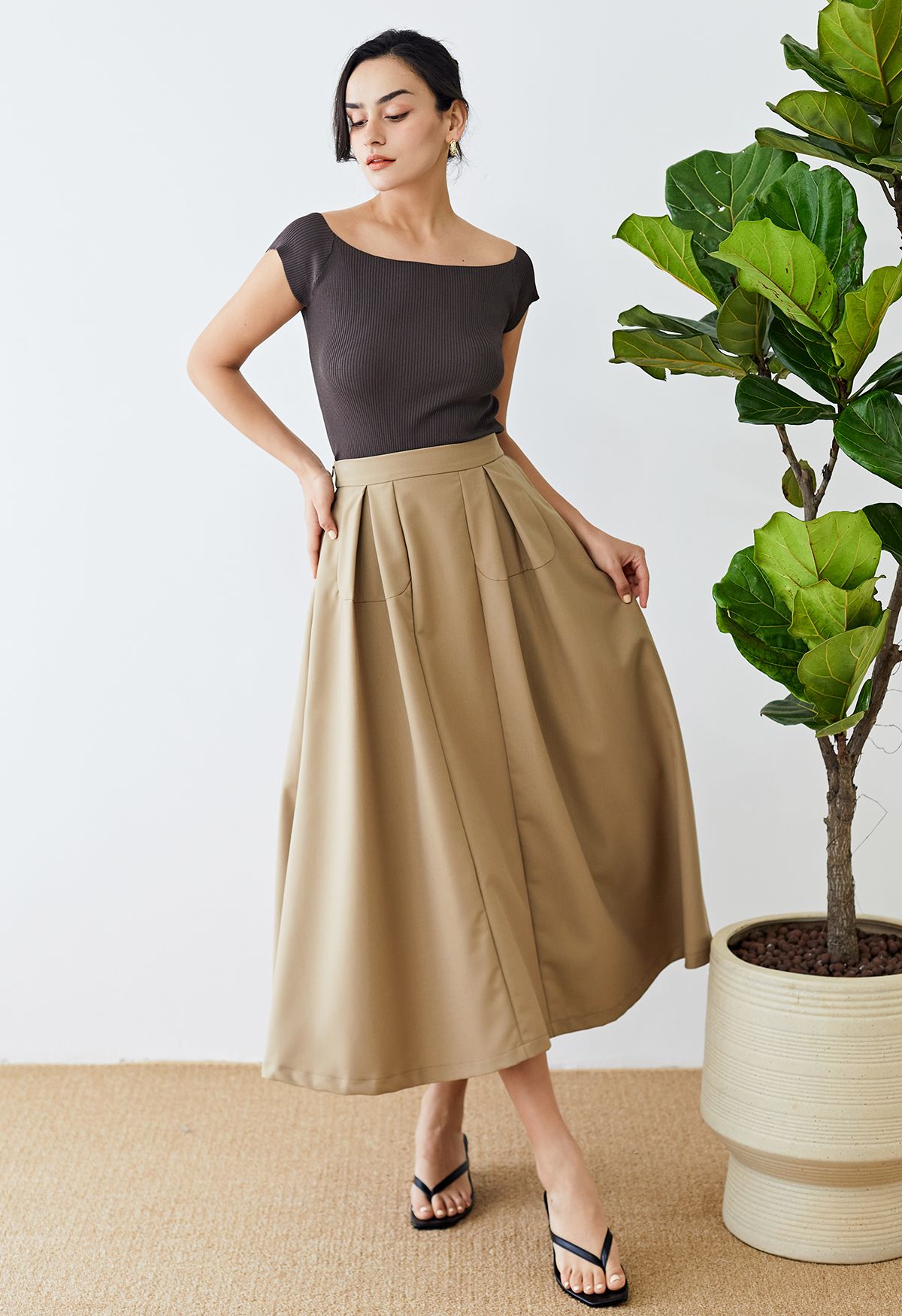 Seam Detailing Pleated A-Line Skirt in Khaki