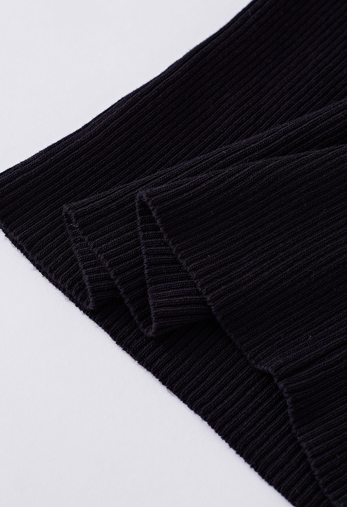 Halter Neck Ribbed Knit Top in Black