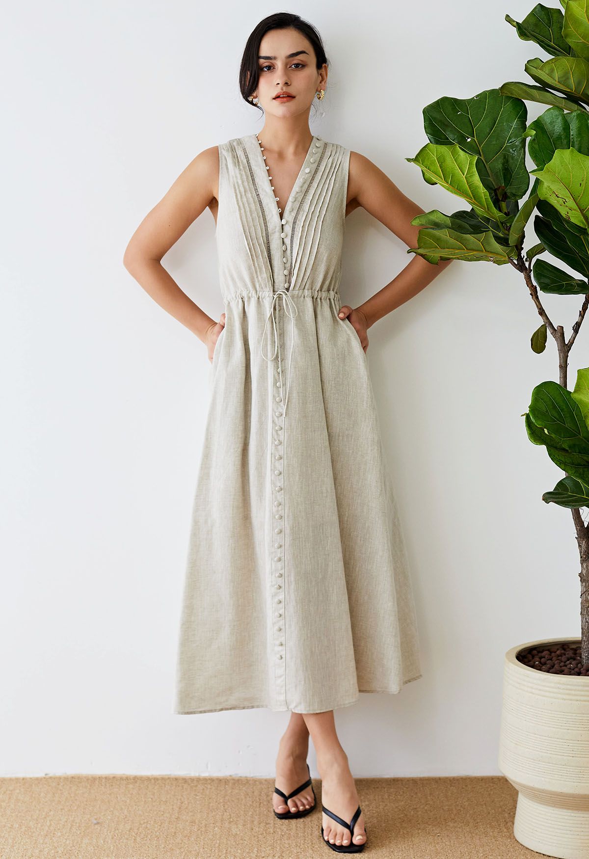 V-Neck Buttoned Sleeveless Dress in Linen