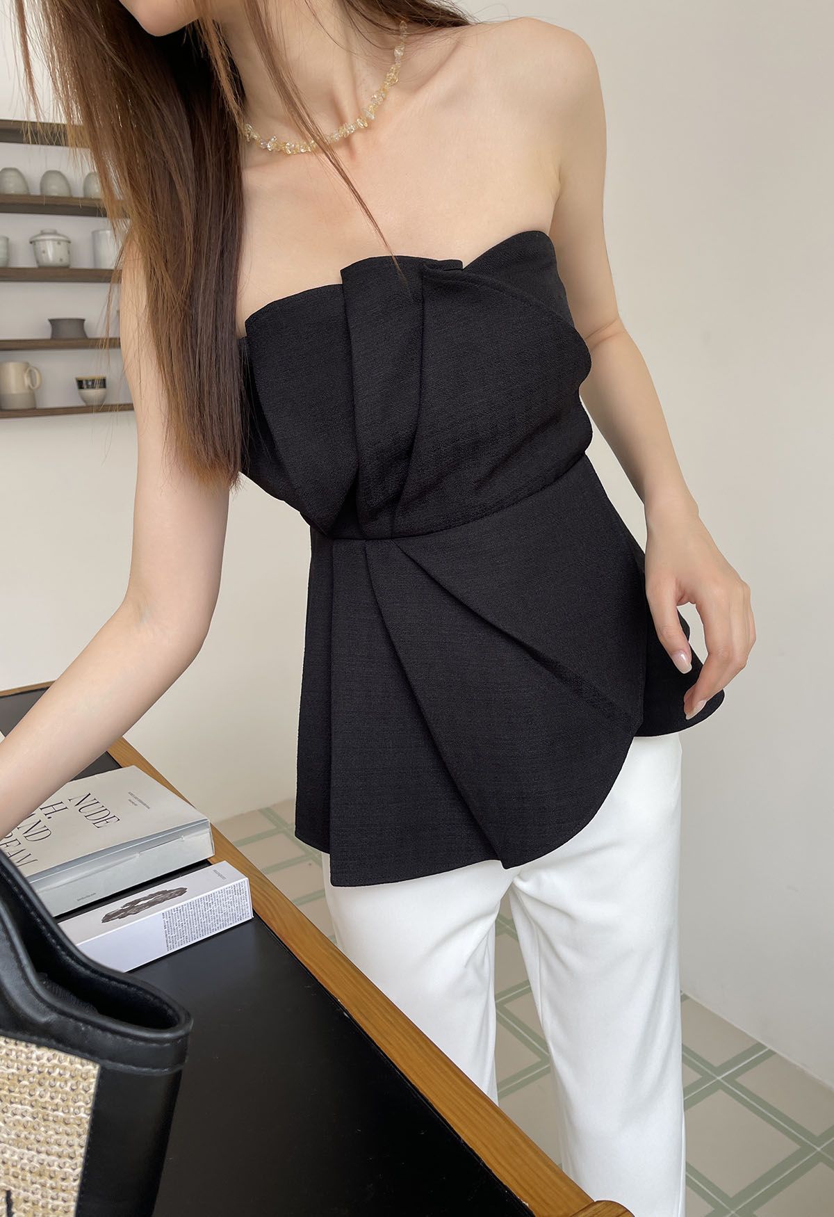 Nifty Pleated Detail Strapless Top in Black