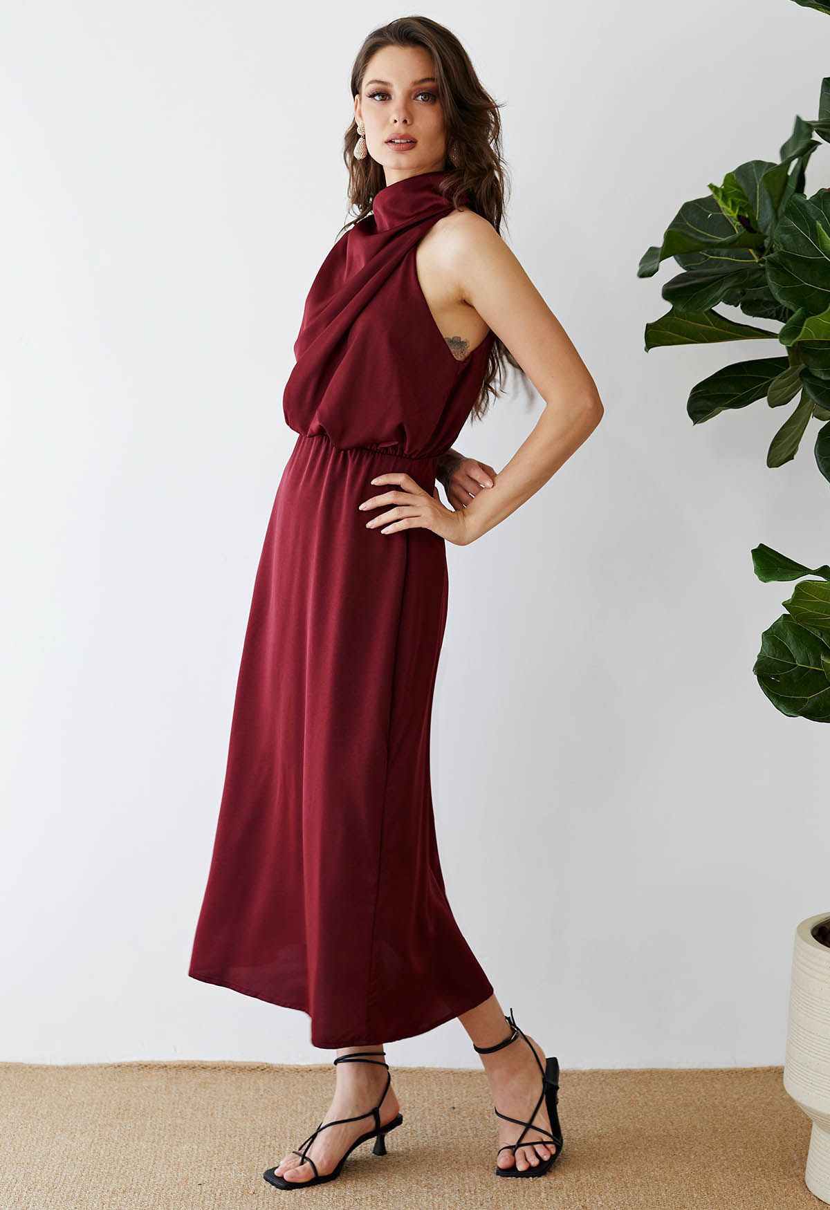 Maroon sleeveless outlet dress