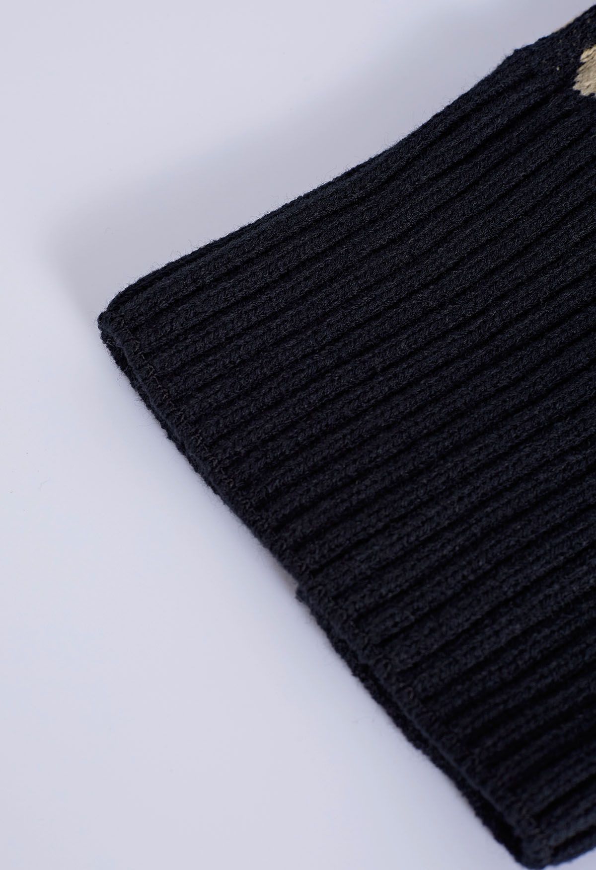 Fuzzy Pom-Pom Leopard Knit Beanie Hat in Black
