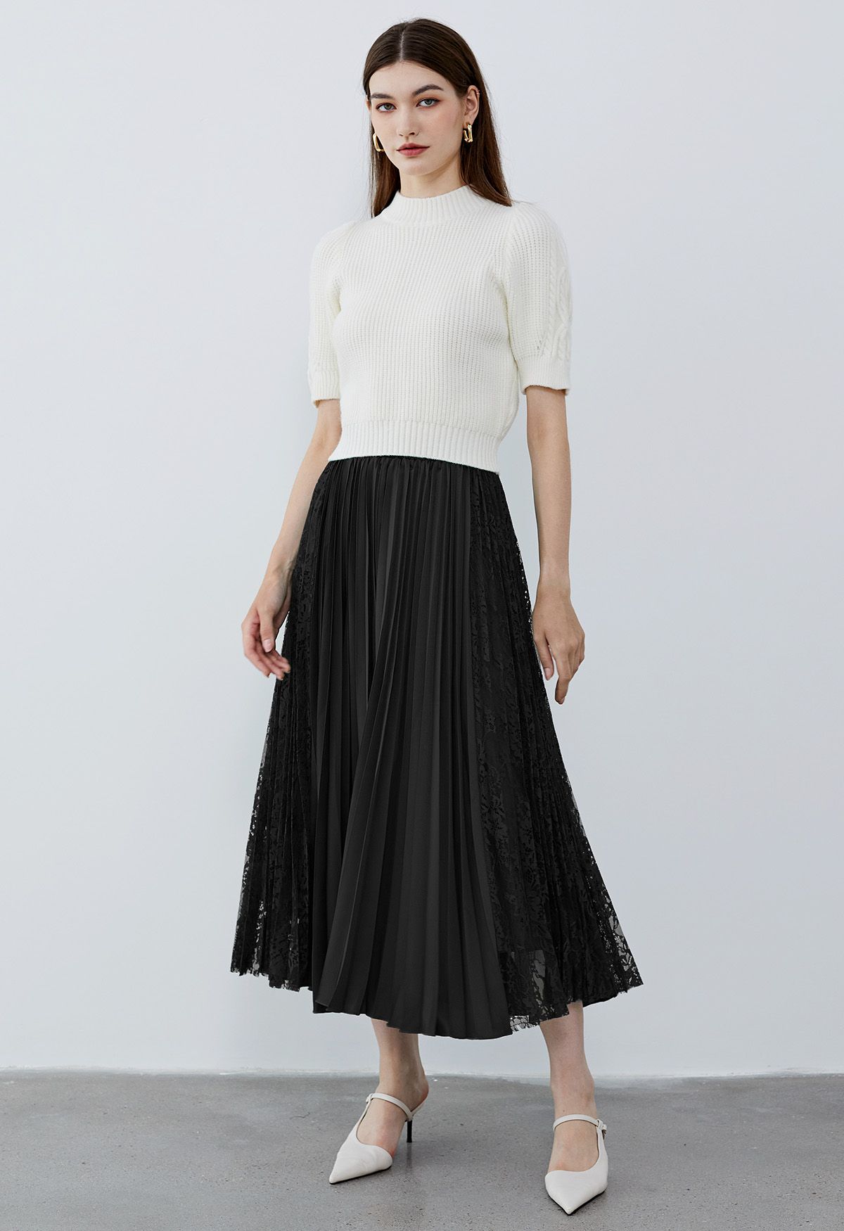 Lace Panelled Pleated Midi Skirt in Black