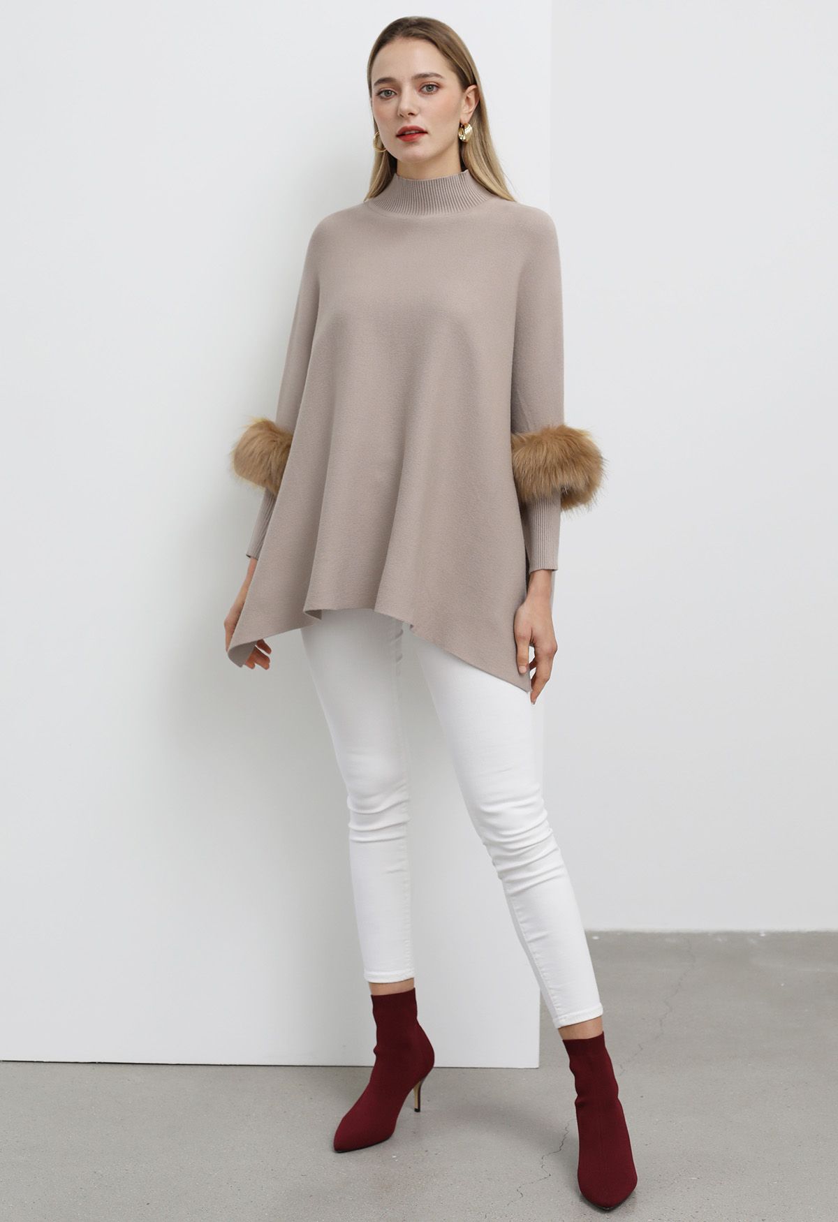 Faux Fur Sleeve Split Hem Knit Poncho in Oatmeal