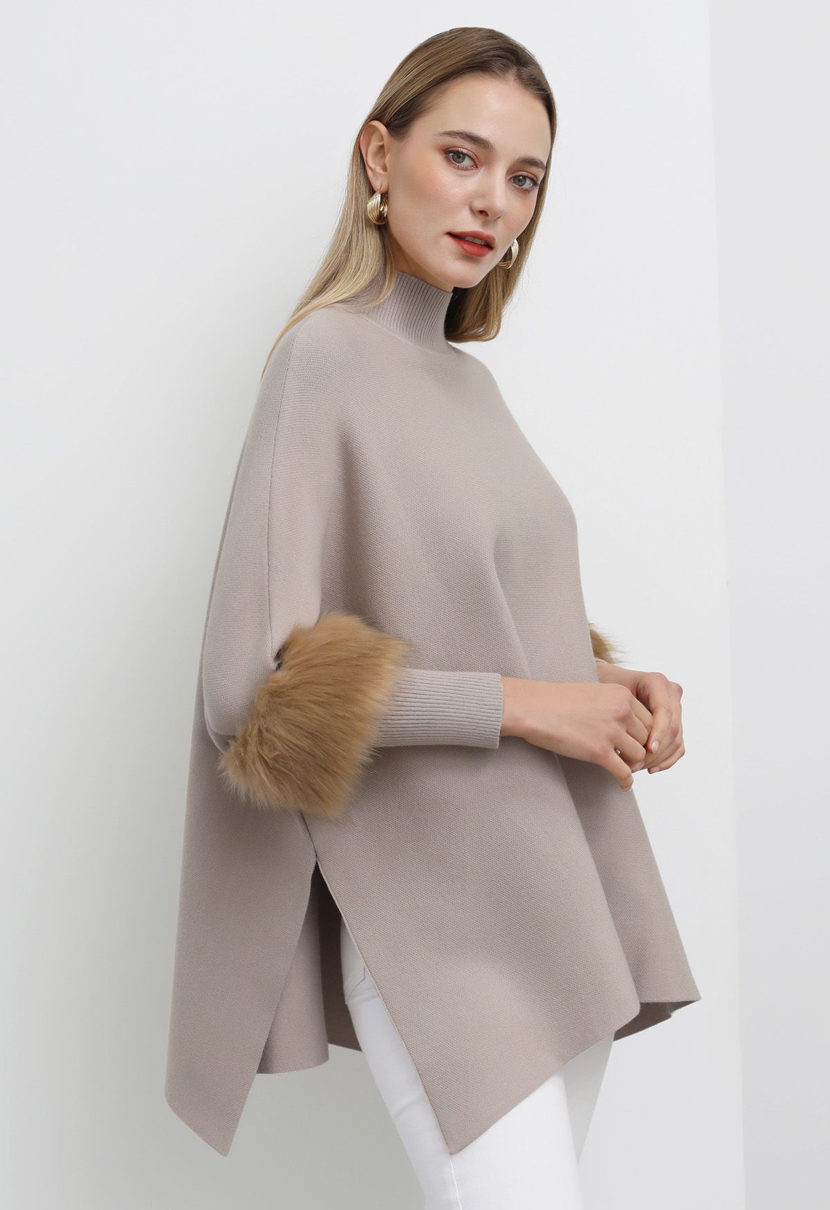 Faux Fur Sleeve Split Hem Knit Poncho in Oatmeal