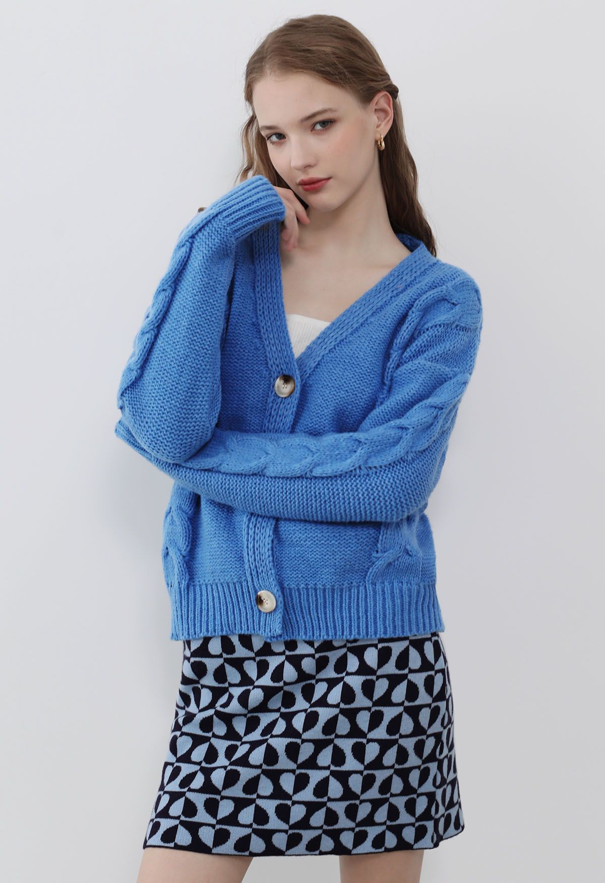 Braid Pattern Buttoned Knit Cardigan in Blue