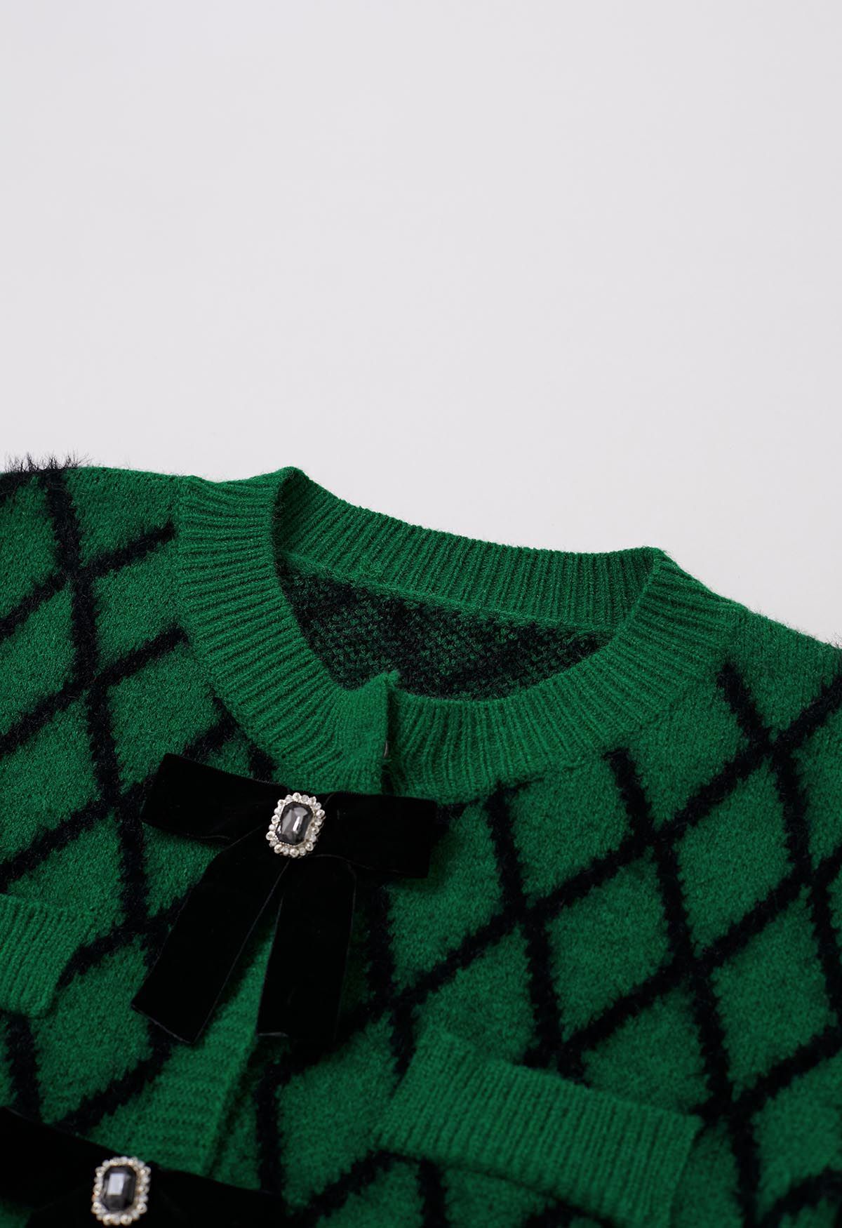 Fuzzy Diamond-Shape Bowknot Brooch Crop Cardigan in Green