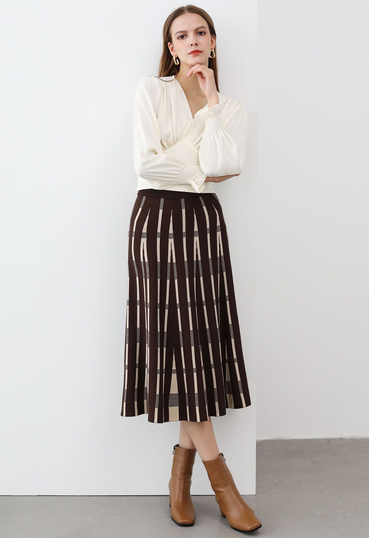 Trendsetting Striped Knit Midi Skirt in Brown